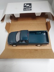 1995 Dodge Ram 2500 Emerald Green/Silver dealer promo 1/25 AMT Ertl