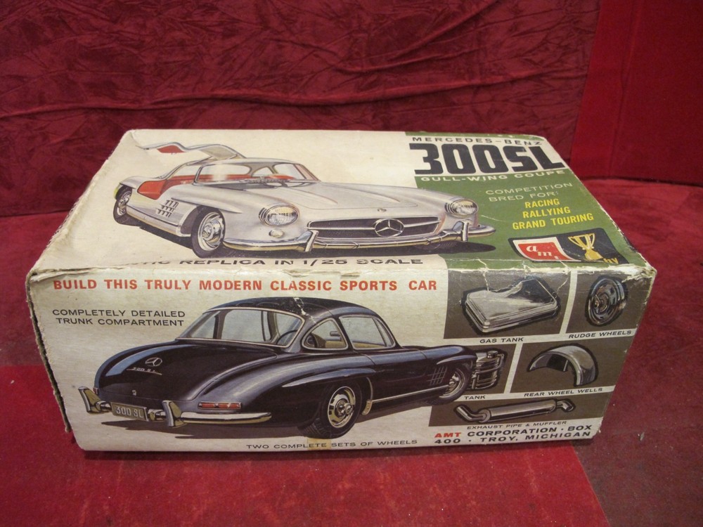 AMT MERCEDES BENZ 300SL GULL WING COUPE ORIGINAL 1965 ISSUE 1/25