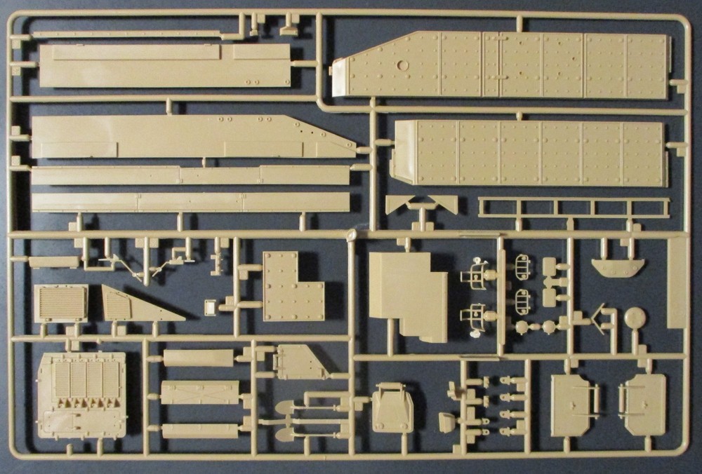 Academy 1/35 Scale Warrior MCV IRAQ 2003 – Parts Tree C from Kit No. 13201