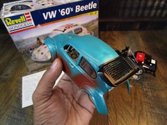 Custom Built REVELL MONOGRAM VW ‘60s VOLKSWAGEN BEETLE 1:25 Model Car #85-7143