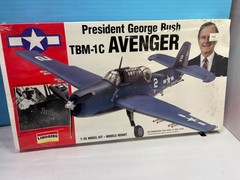 1:48 LINDBERG MILITARY FIGHTER PRESIDENT GEORGE BUSH TBM-1C AVENGER SEALED CO