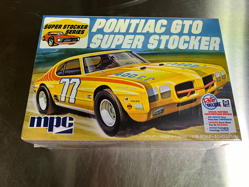 MPC 1/25 scale Pontiac GTO Super Stocker model car kit