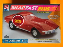 1970 CHEVROLET CORVETTE LT-1 MODEL KIT AMT ERTL 1/25 SCALE SNAPFAST PLUS NEW !!!