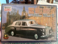 Minicraft 1962 Rolls Royce Silver Cloud II 1/24 Model Kit #11209 New Sealed