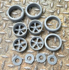 1/24 Scale: 21/20 Inch “Boyd Magneato” Wheels With Wide Rear Street Tires; 1/25
