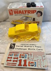 1/25 Scale AMT Darrell Waltrip Monte Carlo Stock Car Vintage Model Kit Open Box