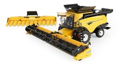 Ertl 13973 1/32 New Holland CR9.90 Prestige Combine