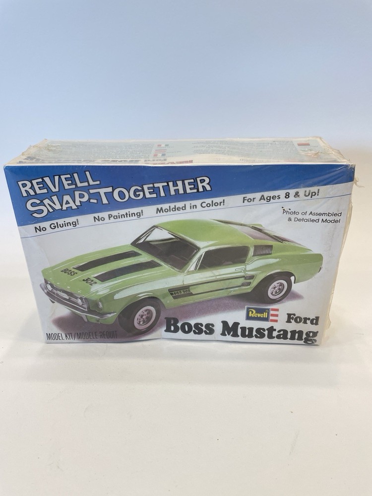 Revell Snap Together Ford Boss Mustang H-1132 **FACTORY SEALED** Box Damage