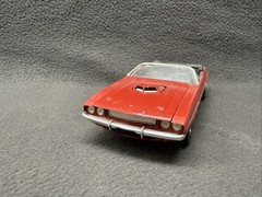 AMT ’70 Challenger R/T Convertible Model 1/25 Built Muscle Car Dodge Mopar 440