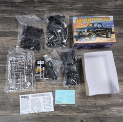 MPC Deserter 1984 GMC Off-Road Pickup 1:25 Plastic Model Kit MPC870/12 (New)