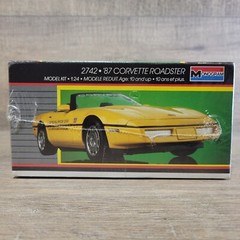 Monogram ’87 Corvette Roadster 1:24 Model Kit New Sealed Box