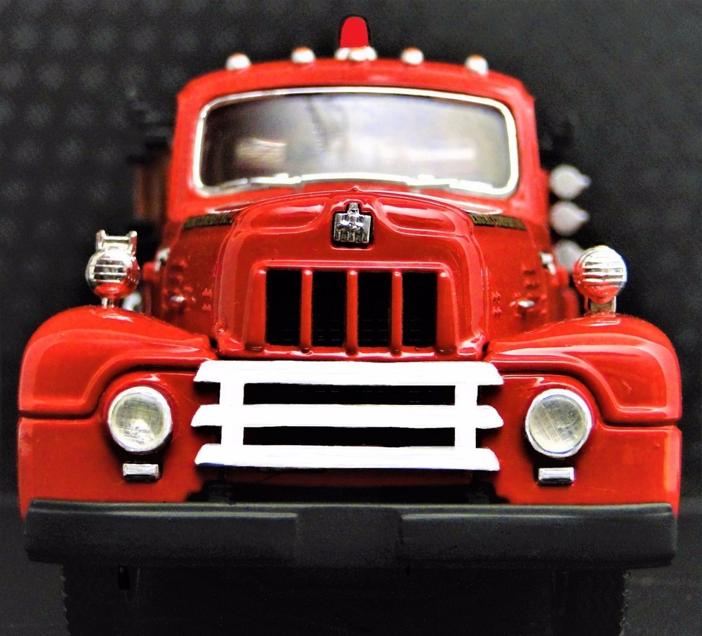 Fire Engine Truck Ford Pumper1Built Metal Model Car Vintage1940Pickup1950Wagon