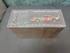 AMT Morgan Shepherd Motorcraft Thunderbird 1/25 Vintage NASCAR VTG 1993 SEALED