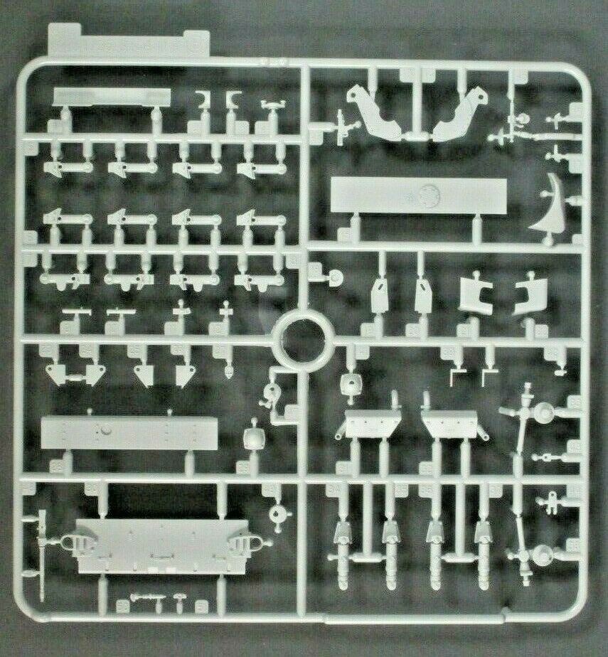 Dragon 1/35 Scale PzKpfw. III Ausf. N Kursk Parts Tree B from Kit No. 6559