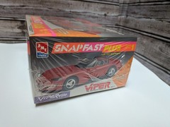 AMT Dodge Viper RT/10 Plastic Car Model Kit Sealed Snap Fast