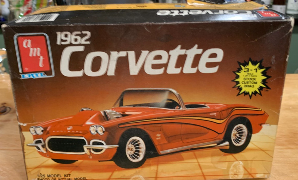 AMT Ertl #6521 1972 Chevy Corvette 1/25 3 In 1 Model Kit New In Box