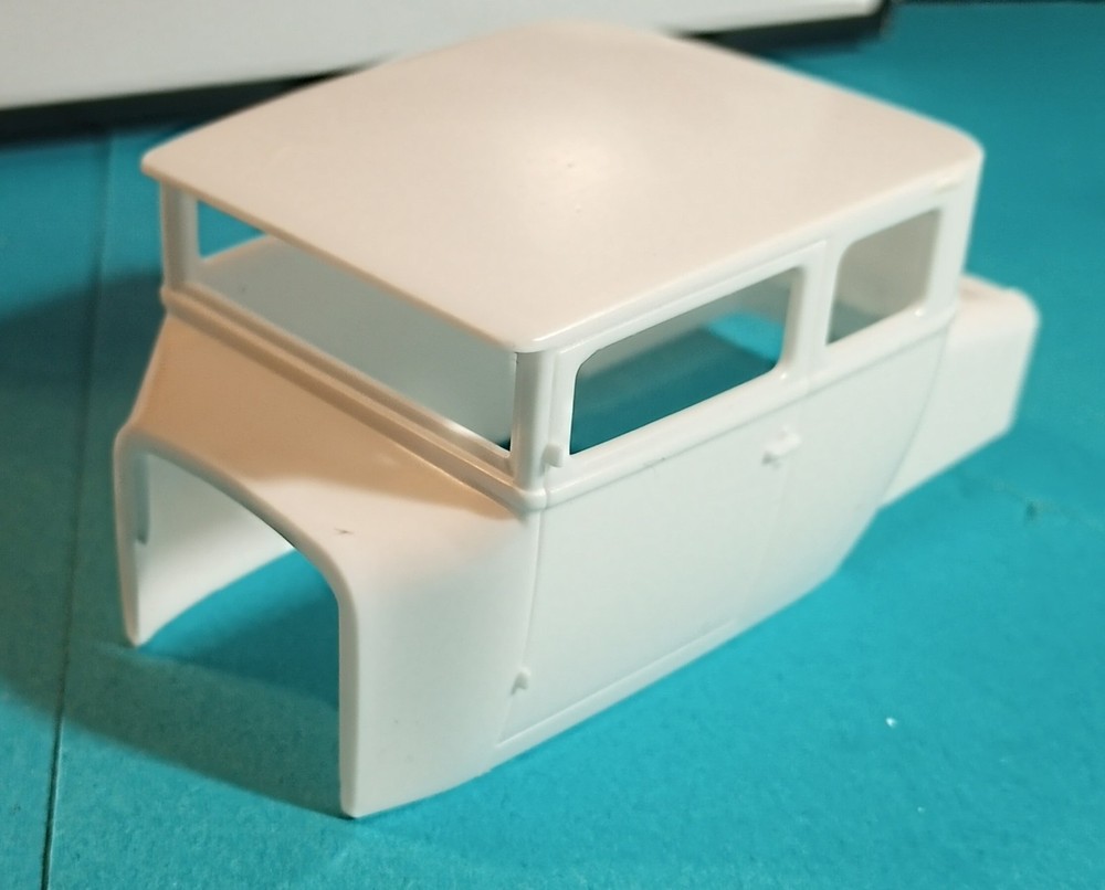 25 FORD MODEL T CHOPPED COUPE BODY – AMT 1167 – MODEL CAR KIT PARTS LOT