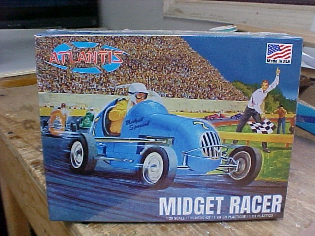 Atlantis M110 1:20 Scale Midget Racer Model Kit w/Driver NEW