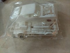 1998 Revell ’70 Buick GSX 2 ‘n 1 1/24 Scale Model 85-2583 opened box