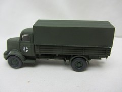 Wiking HO Scale #696 German Army Henschel HS 100 Cargo Truck w Decals