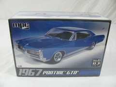 Round 2 MPC 1/25 Scale 1967 Pontiac GTO Model Car Kit #MPC-710 NOS