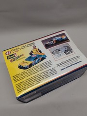 REVELL #43 CHEERIOS NASCAR 2001 DODGE INTREPID R/T 85-1661 KIT ANDRETTI 1/24
