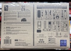 AMT 1345M 1/25 2023 Ford Bronco Outer Banks Plastic Model Kit