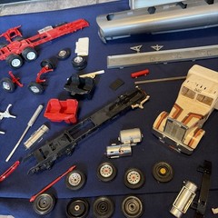 Monogram 1/32 Snap Tite Conventional Semi Trucks Trailers Lot Lots of Parts