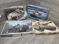 Tamiya Challenger 1 Trumpeter Stryker Shanghai Abrams Italeri Lav-35 Models READ