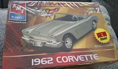 AMT ERTL 1962 CHEVY CORVETTE Silver 50th Anniversary Model Car Kit – NEW SEALED!