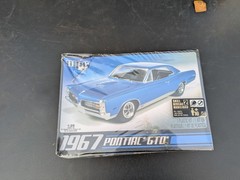 MPC 1967 Pontiac GTO 1:25 Model Kit – Sealed, Box Wear – MPC710L/12