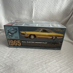 AMT 1965 Pontiac Bonneville Sport Coupe 1:25 Plastic Model Kit Decals AMT1260/12