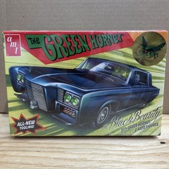 1/25 Scale Model Kit NEW-The Green Hornet Black Beauty by AMT -Skill 2 AMT1271