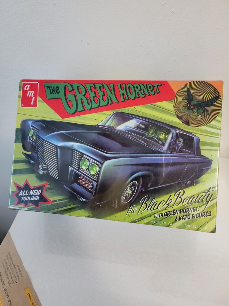 AMT 1:25 Scale Green Hornet Black Beauty Plastic Model Kit AMT1271 Brand New
