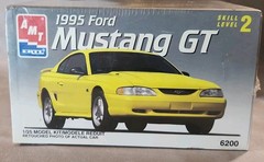 1995 Ford Mustang GT AMT 1:25 Model Kit # 6200 New/Sealed.