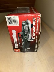 1/25 SCALE AMT 1957 CHRYSLER 500 PRE-DECORATED GREEN CUSTOM SHOP MODEL KIT