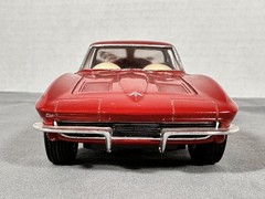 1/24 Scale Nicely Built 1963 Chevrolet CORVETTE Split Window RED Coupe Model Kit