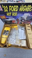 1932 Revell Ford Hot Rod Model Kit 1/8 Highboy Flathead 3 In 1 “Big Deuce”