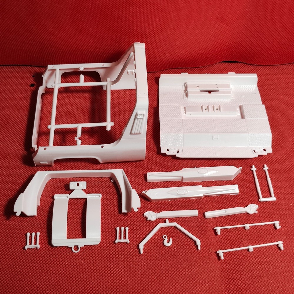 Bed 1979 GMC Wrecker 1:25 Scale Model Car Part Revell