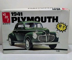 ✨VINTAGE✨ AMT 1941 PLYMOUTH COUPE 2n1 1/25 Model Car Kit