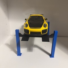 4 post model car lift 1:24 1:25 scale KIT Diorama Assembly required. Paintable!