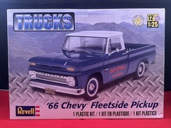 Revell 1/25 1966 Chevy Fleetside Pickup Plastic Model Kit