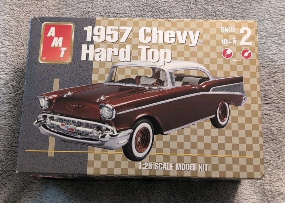 AMT 1957 Chevy Hard Top 1:25 Scale Model Kit 31798 Open Box