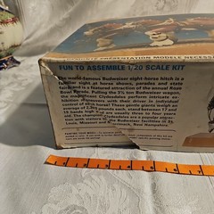 Amt Budweiser 8-Horse Hitch Model Kit with a Story Letter