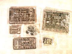1/35 IBG Models WWII 3Ro Italian Truck w/100mm Howitzer & 4 Crew N Africa #35065