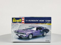 2004 SEALED Revell Kit: ’71 Plymouth Hemi ‘Cuda 1/24 #85-2943