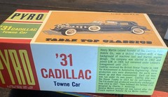 Vintage PYRO 1/32 Antique Model Car Kit 1931 Cadillac Towne Car C346-79