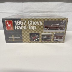 AMT 1957 Chevy Hard Top 1:25 Scale MODEL KIT 31798 Factory sealed 2002