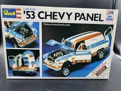 Vintage Revell ‘53 Chevy Panel 1/25 Street Classic Model Kit Edelbrock