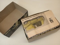 Vintage IMC 1948 Ford Convertible 105-200 Model Car Kit